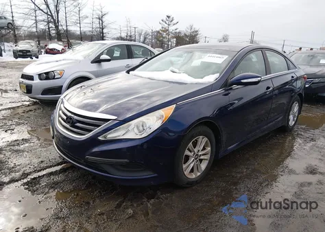 2014 Hyundai Sonata Gls z USA, uszkodzony, nr VIN 5NPEB4AC4EH843791